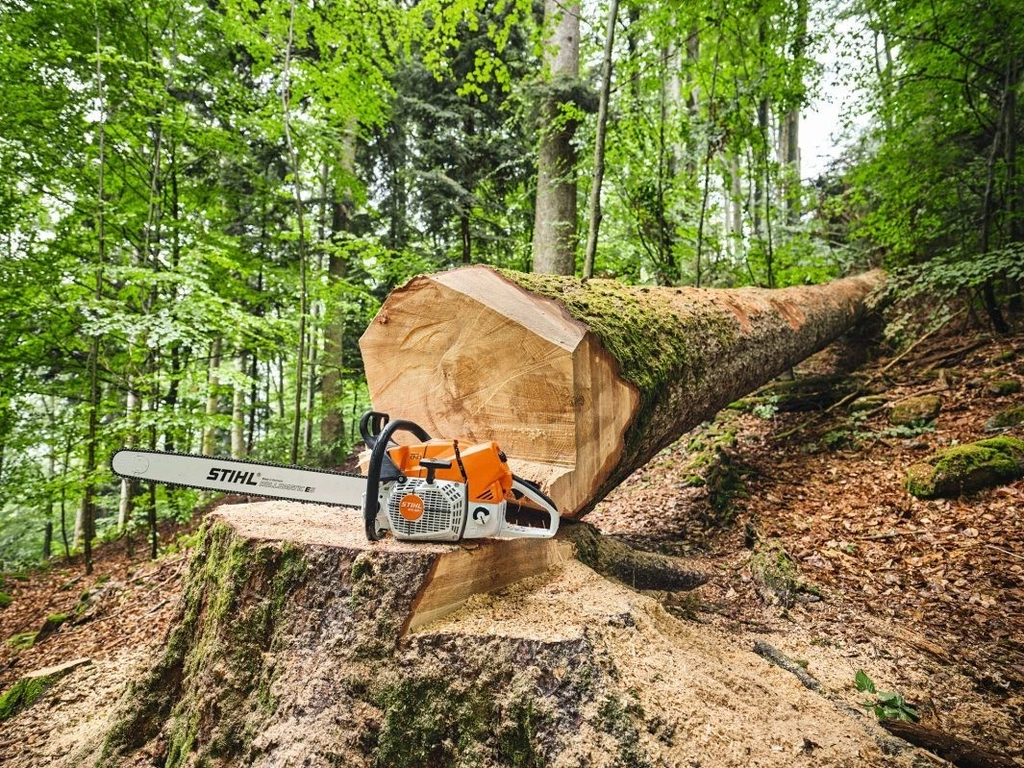 STIHL MS 881 Petrol Chainsaw 30" Bar Professional Heavy Duty Logging Saw