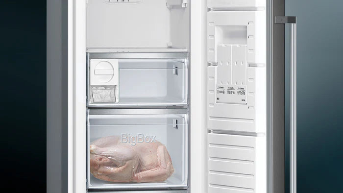 Siemens - iQ500 Free-standing freezer 186 x 60 cm Brushed black steel antiFingerprint GS36NAXEP