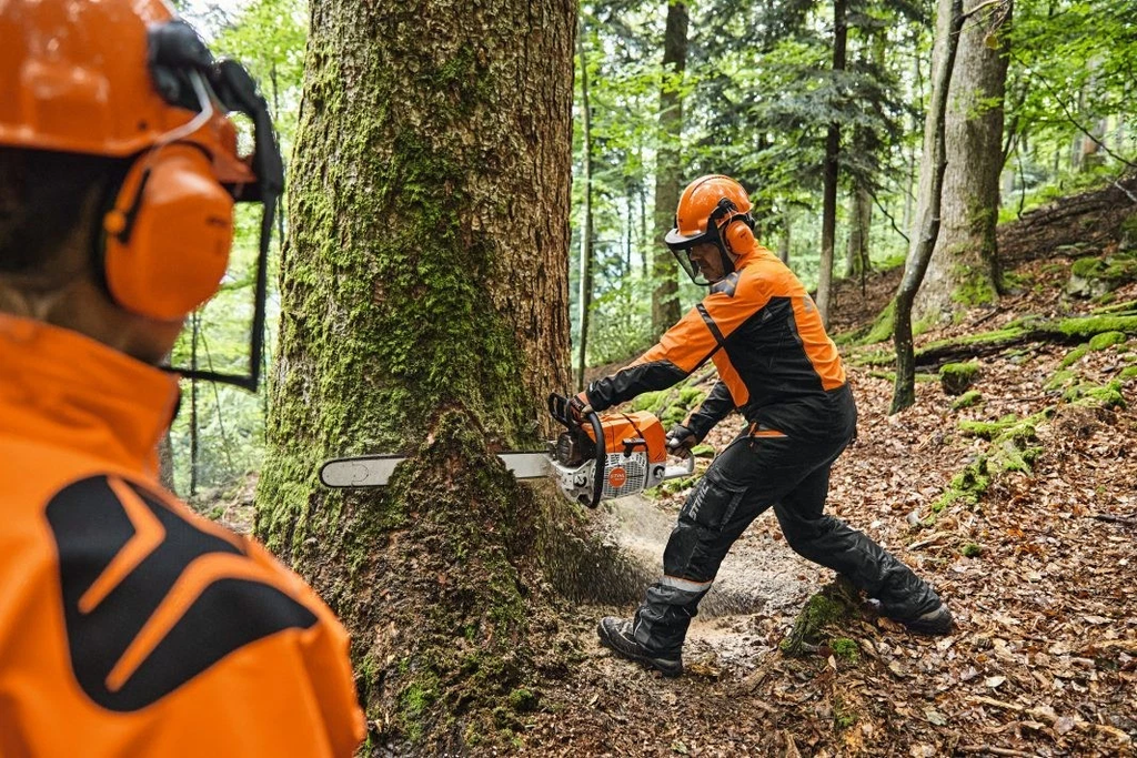 STIHL MS 881 Petrol Chainsaw 30" Bar Professional Heavy Duty Logging Saw