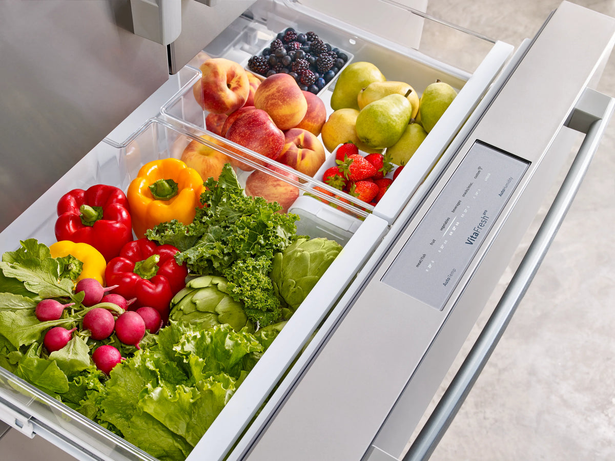 Bosch B36CL80SNS 800 Series French Door Bottom Mount Refrigerator 36'' Stainless steel (with anti-fingerprint)