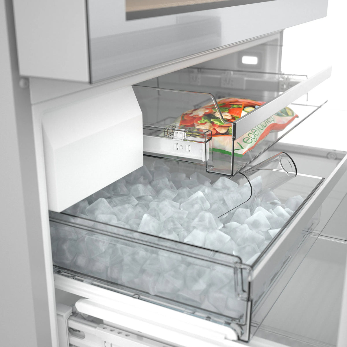 Bosch B36CL81ENG 800 Series French Door Bottom Mount Refrigerator. Glass door 36'' Stainless Steel
